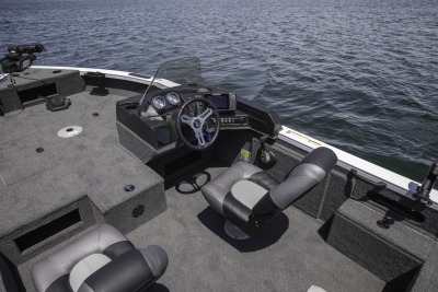 1750 Fish Hawk SC & WT  (JS - Jump seat)