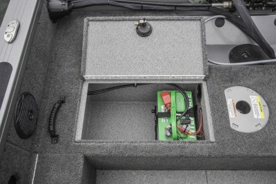 1750 Fish Hawk SC & WT  (JS - Jump seat)